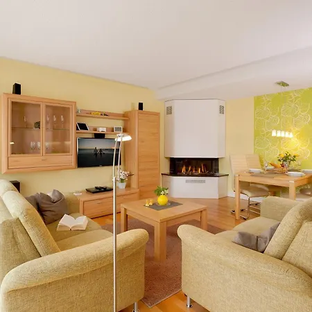 Gruner Nr 02 Apartment
